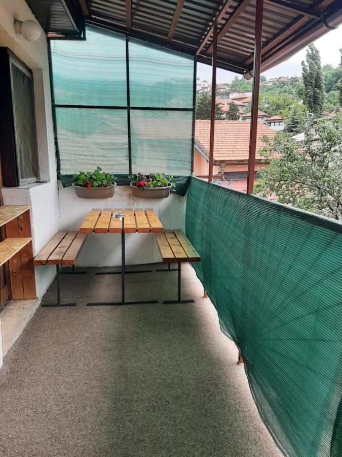 Ferienwohnung Almir Apartman Sarajevo Exterior foto